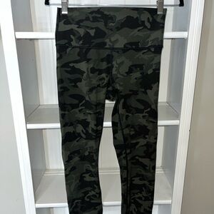 Lululemon Women’s Camo Leggings